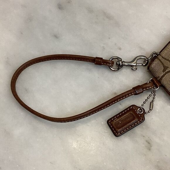 Coach Classic Signature Jacquard Logo Wristlet - Picture 8 of 13